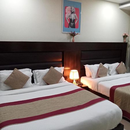 Отель Vivah Residency Нью-Дели Экстерьер фото