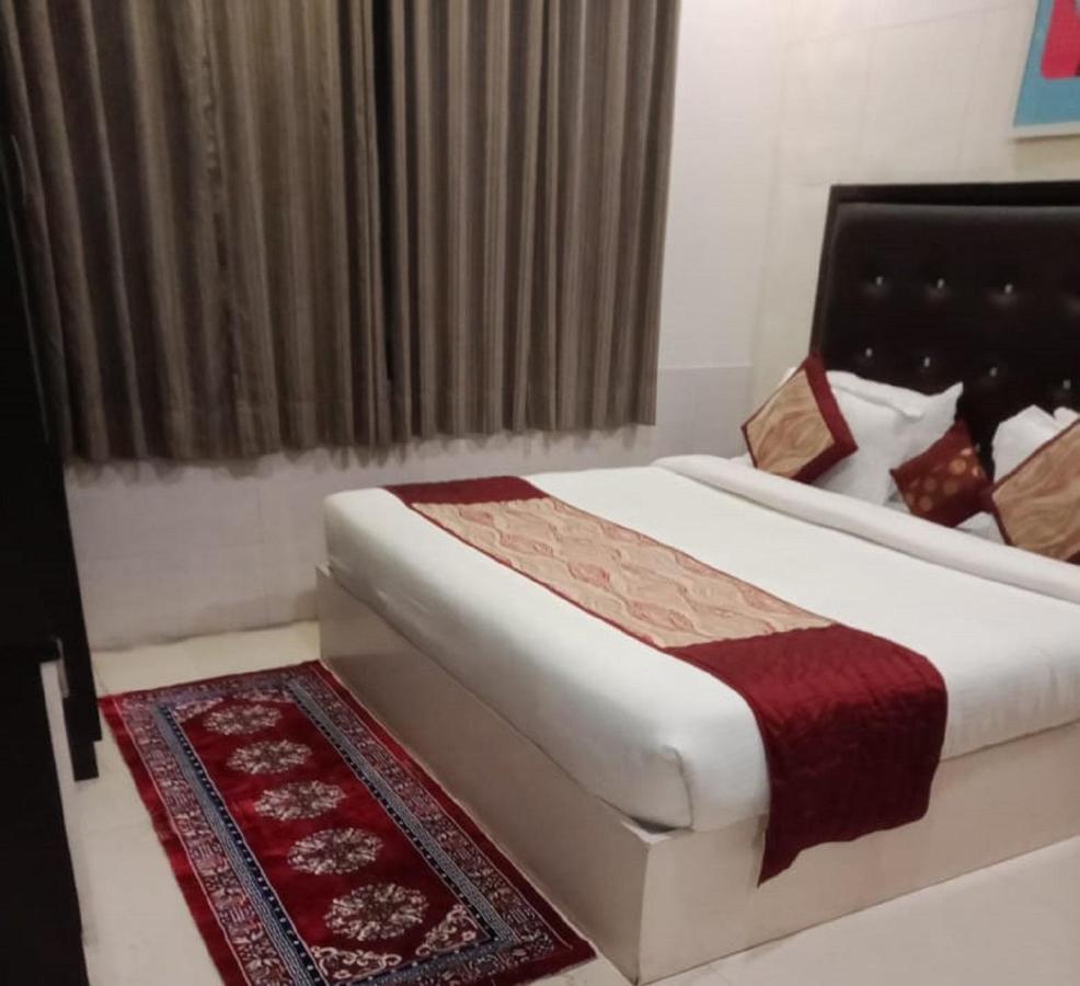 Отель Vivah Residency Нью-Дели Экстерьер фото
