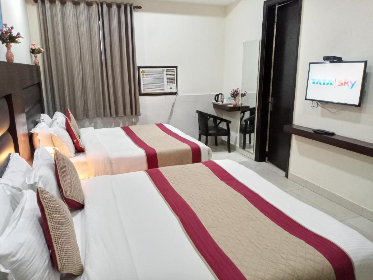 Отель Vivah Residency Нью-Дели Экстерьер фото